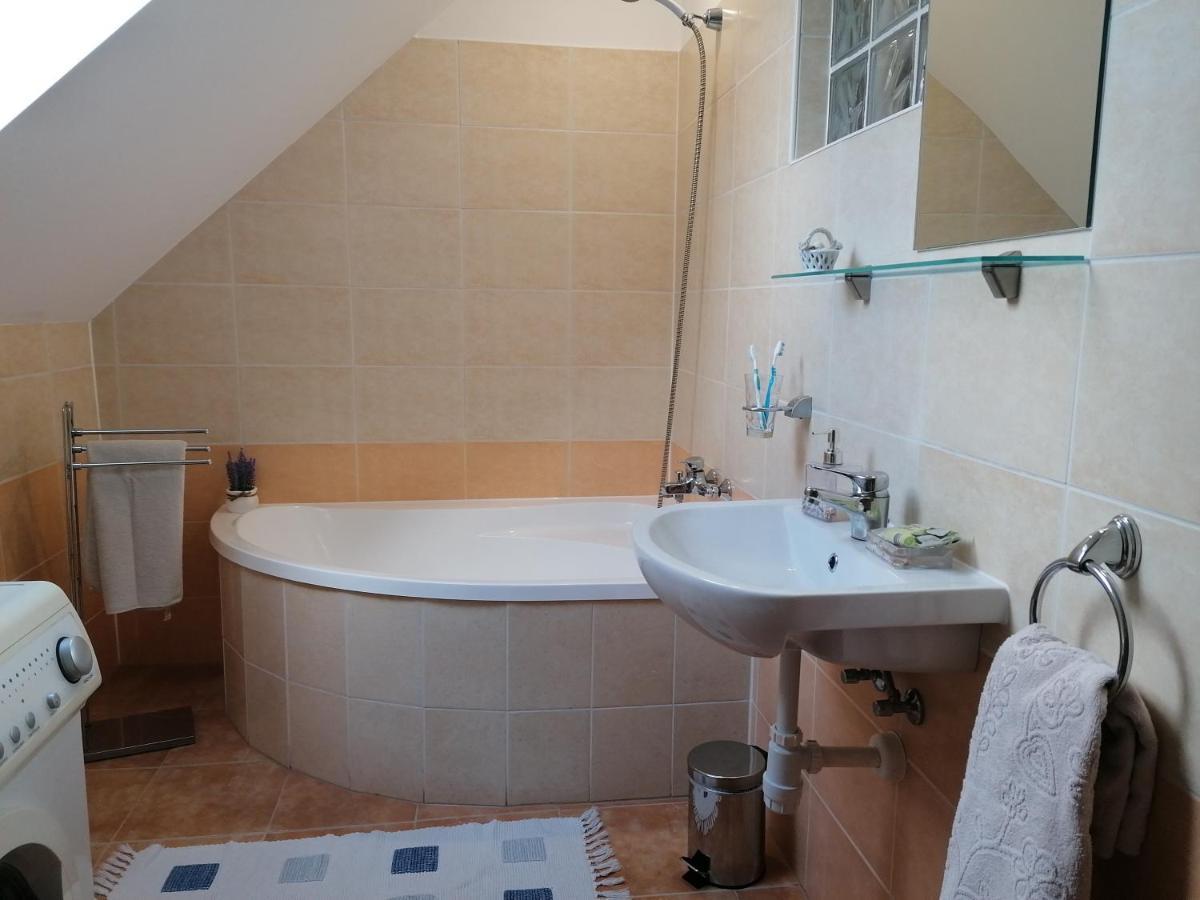 Marianna Apartman Gyenesdiás Екстериор снимка